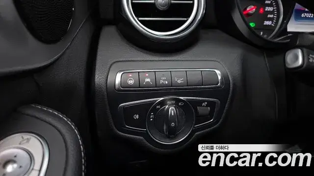 Mercedes-Benz C-Class 2018 — Şəkil 11/20