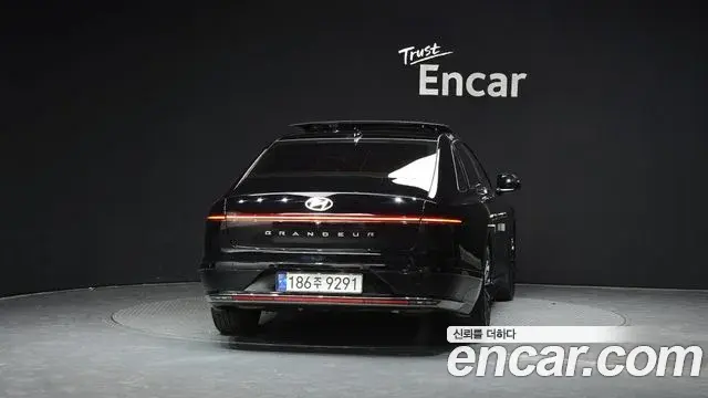 Hyundai Grandeur 2023 — Photo 4/20