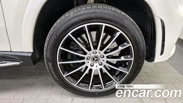 Mercedes-Benz GLE-Class 2022 — Photo 5/20