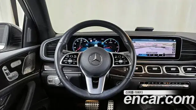 Mercedes-Benz GLE-Class 2022 — Photo 13/20