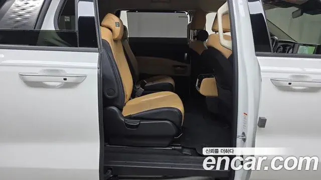 Kia Carnival 2022 — Şəkil 12/20