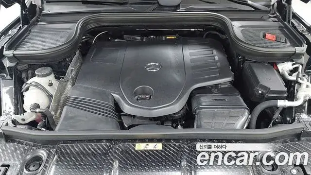 Mercedes-Benz GLE-Class 2025 — Photo 5/17