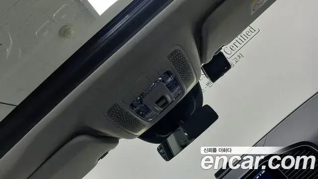 Mercedes-Benz GLE-Class 2025 — Photo 17/17