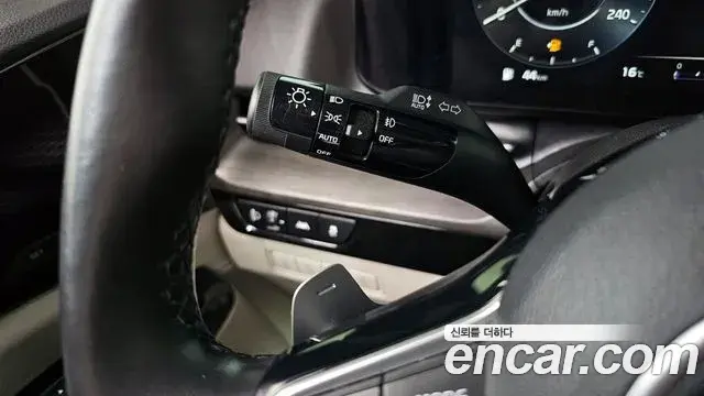 Kia Carnival 2021 — Photo 14/20
