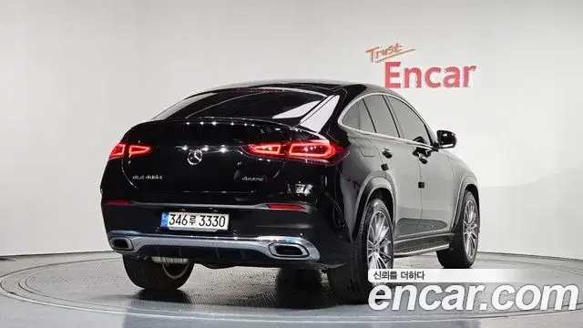 Mercedes-Benz GLE-Class 2023 — Photo 2/20