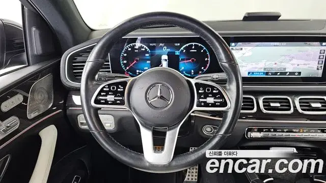 Mercedes-Benz GLE-Class 2023 — Photo 13/20