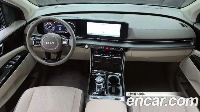 Kia Carnival 2022 — Photo 7/20