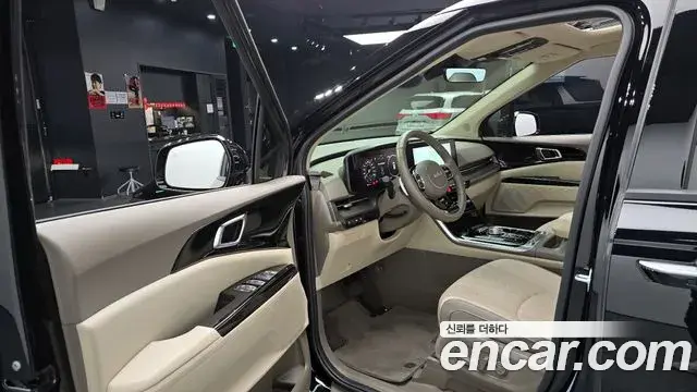 Kia Carnival 2022 — Photo 10/20