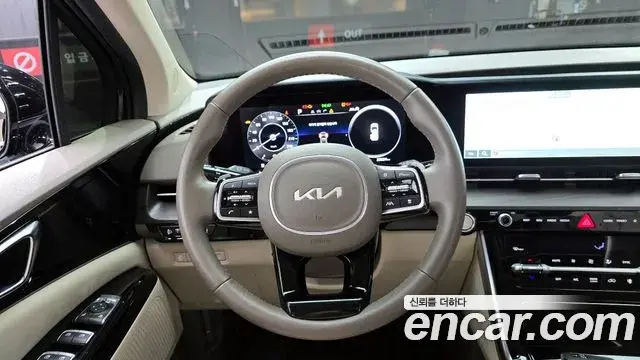 Kia Carnival 2022 — Photo 13/20