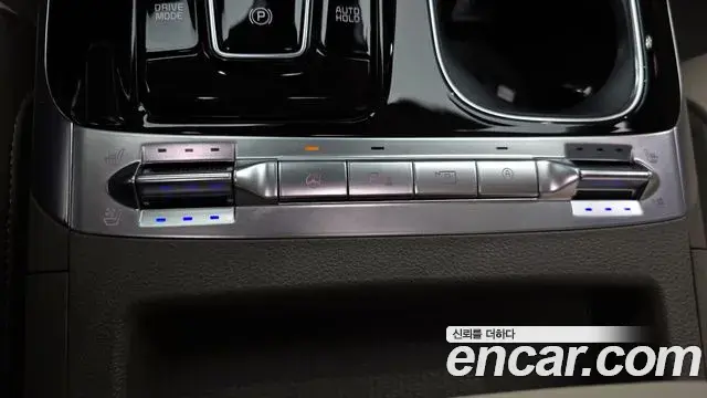 Kia Carnival 2022 — Photo 17/20