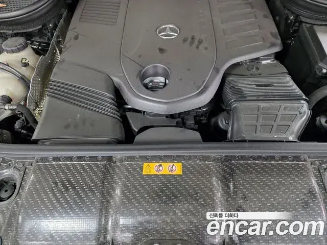 Mercedes-Benz GLE-Class 2025 — Photo 5/17
