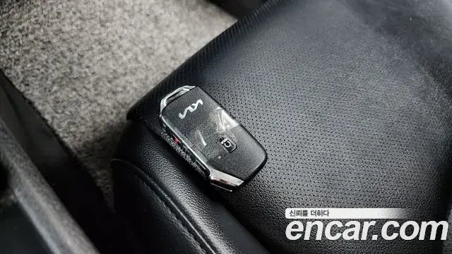 Kia Sportage 2022 — Şəkil 9/32
