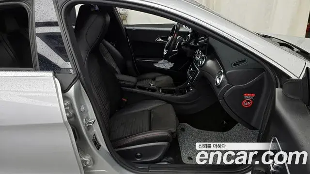 Mercedes-Benz CLA-Class 2018 — ფოტო 28/30