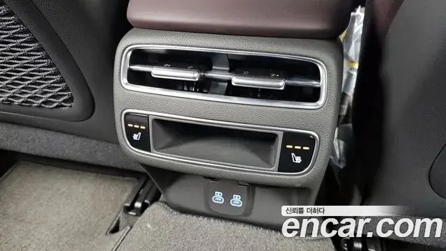 Genesis GV70 2026 — Şəkil 15/38