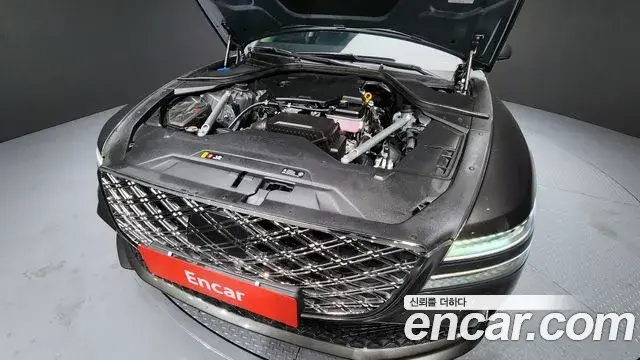 Genesis Electrified G80 2025 — Photo 6/20