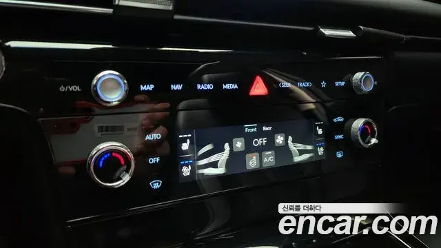 Genesis Electrified G80 2025 — Photo 16/20