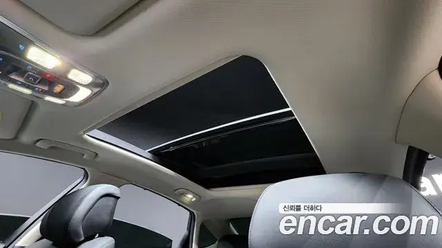 Genesis Electrified G80 2025 — Photo 18/20