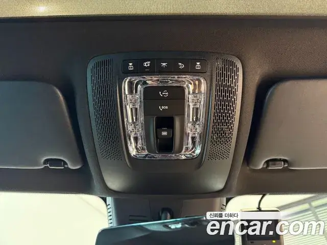 Mercedes-Benz GLB-Class 2025 — Photo 19/20