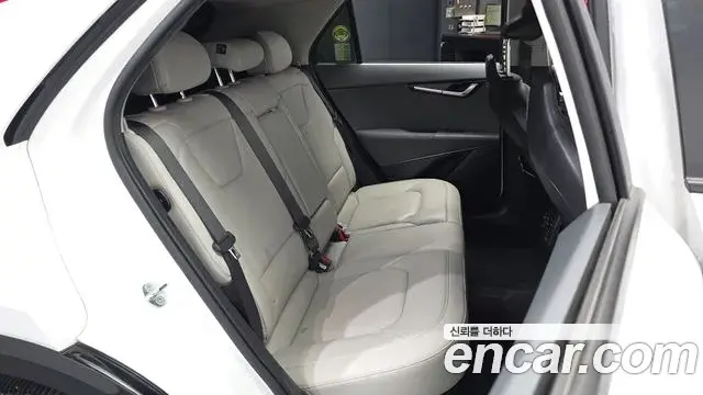 Kia Niro 2022 — Фото 12/20