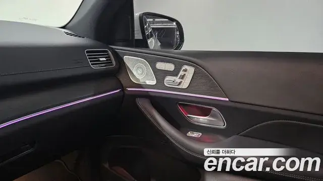 Mercedes-Benz GLE-Class 2023 — Photo 13/20