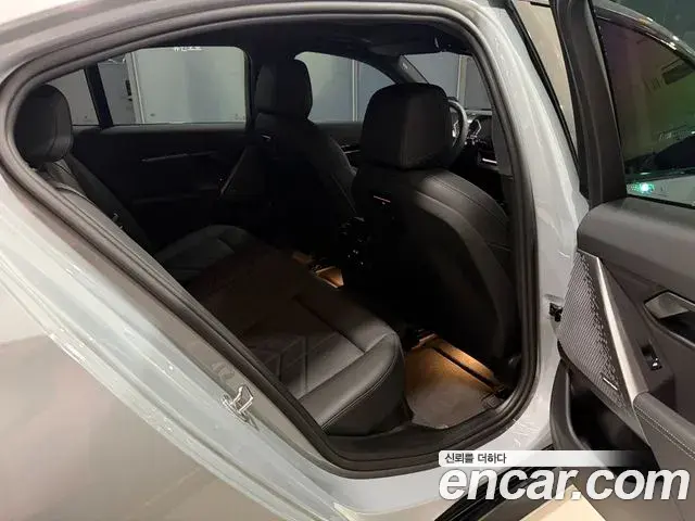 BMW 5 Series 2024 — Photo 12/20