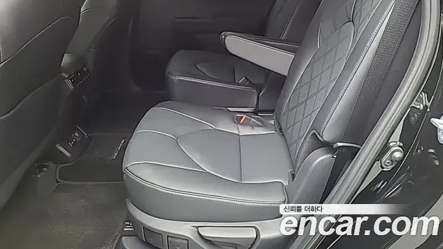 Toyota Highlander 2025 — Photo 10/20