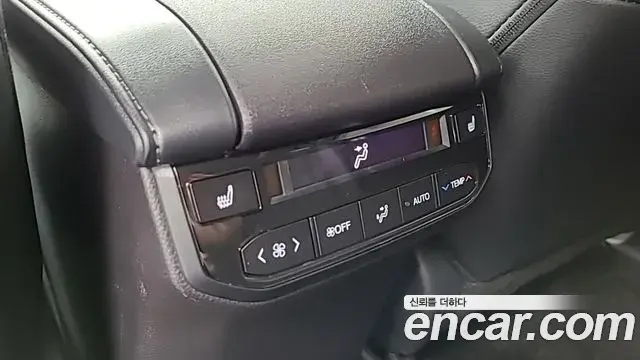 Toyota Highlander 2025 — Photo 14/20
