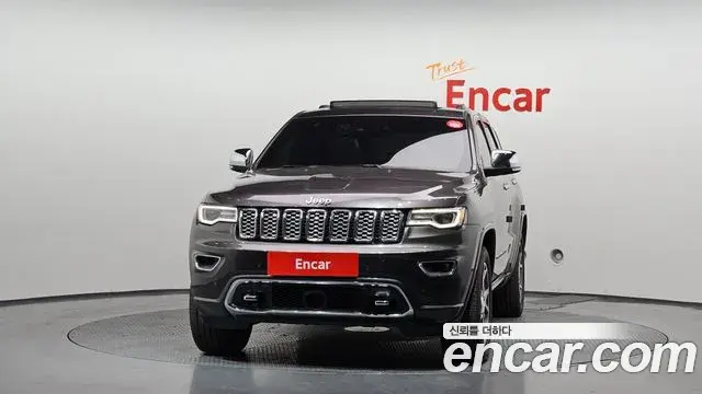 Jeep Grand Cherokee 2020 — Photo 2/20