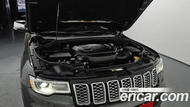 Jeep Grand Cherokee 2020 — Photo 5/20