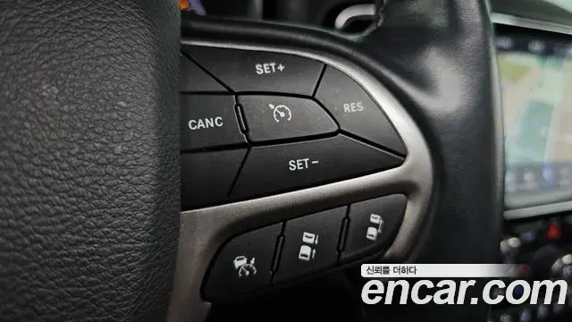 Jeep Grand Cherokee 2020 — Photo 16/20