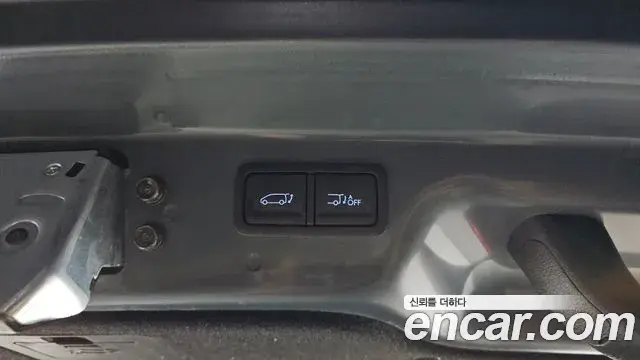 Hyundai Staria 2023 — Photo 16/20