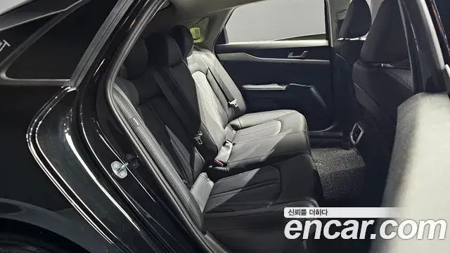 Kia K5 2025 — Şəkil 15/20