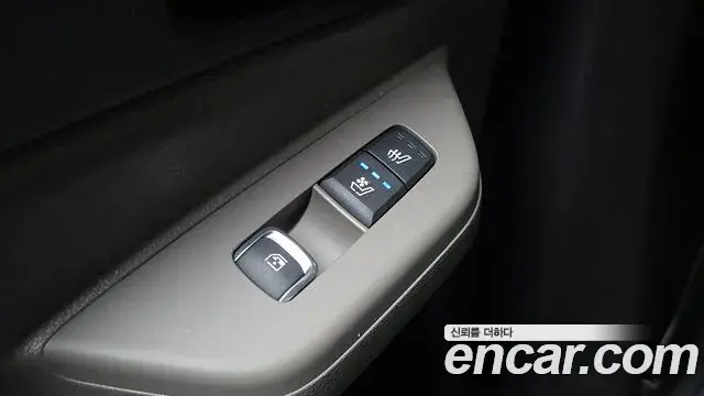 Kia Carnival 2024 — Şəkil 2/33