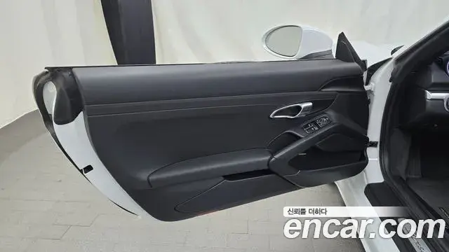 Porsche 718 Boxster 2018 — Şəkil 13/31