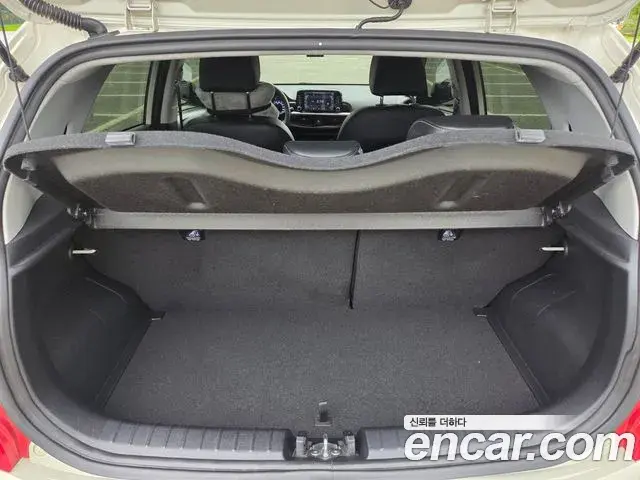 Kia Morning Urban 2022 — Photo 12/20