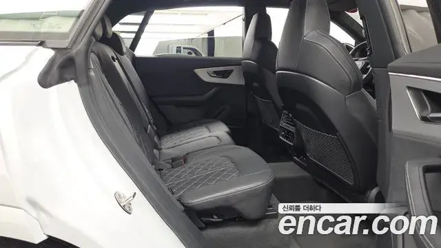Audi Q7 2023 — Photo 12/20