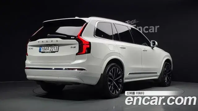Volvo XC90 2026 — Photo 2/20