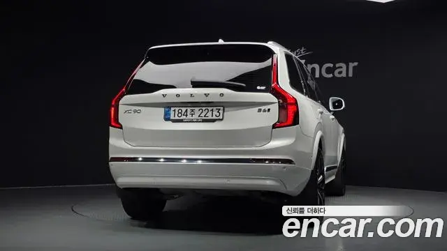 Volvo XC90 2026 — Photo 4/20