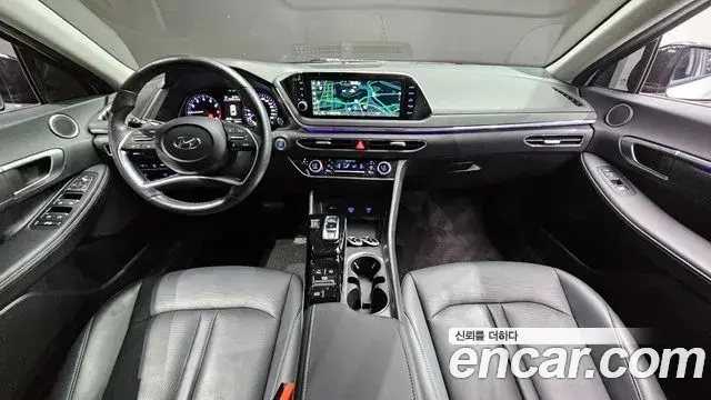Hyundai Sonata Hybrid 2021 — Photo 14/30