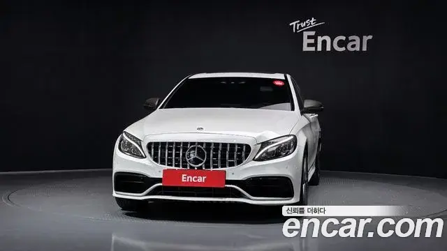 Mercedes-Benz C-Class 2018 — Фото 2/20