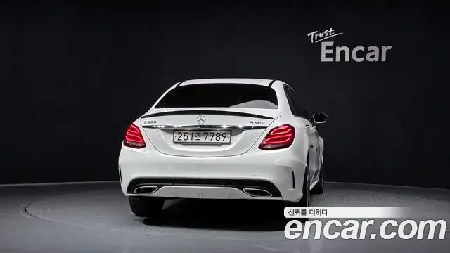 Mercedes-Benz C-Class 2018 — Фото 3/20