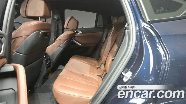 BMW X6 2025 — Photo 12/20