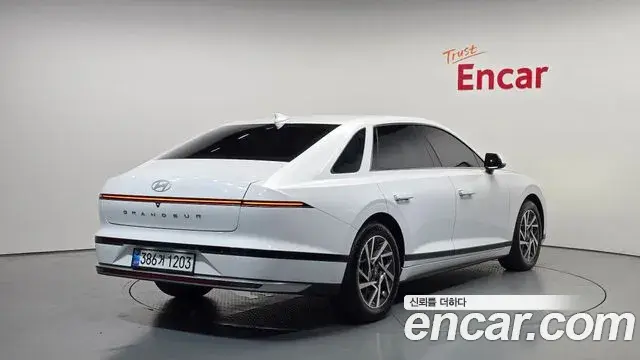 Hyundai Grandeur 2023 — Photo 2/20