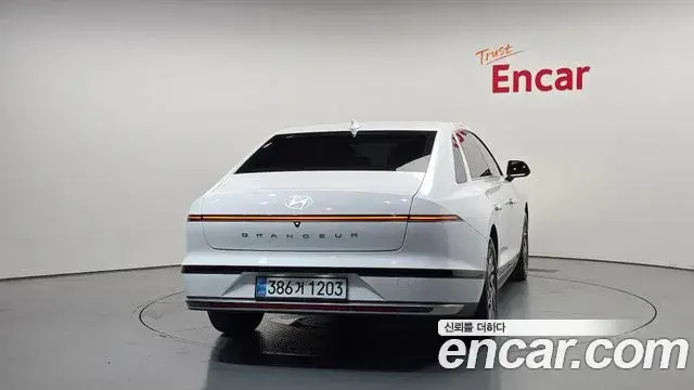Hyundai Grandeur 2023 — Photo 4/20