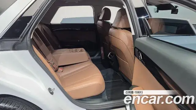 Hyundai Grandeur 2023 — Photo 12/20