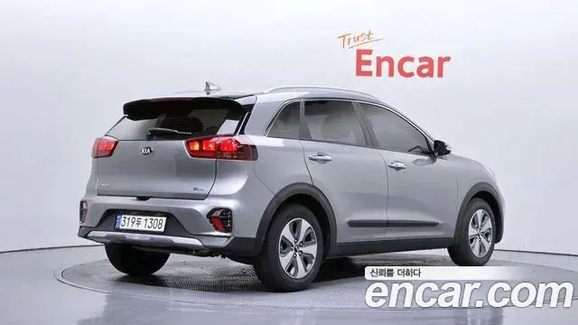 Kia Niro 2019 — Photo 2/20
