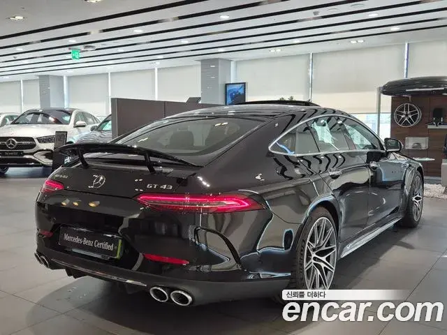 Mercedes-Benz AMG GT 2025 — Photo 6/7
