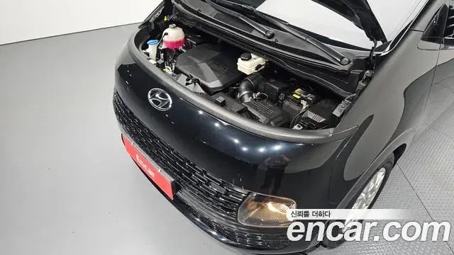Hyundai Staria 2022 — Photo 6/20