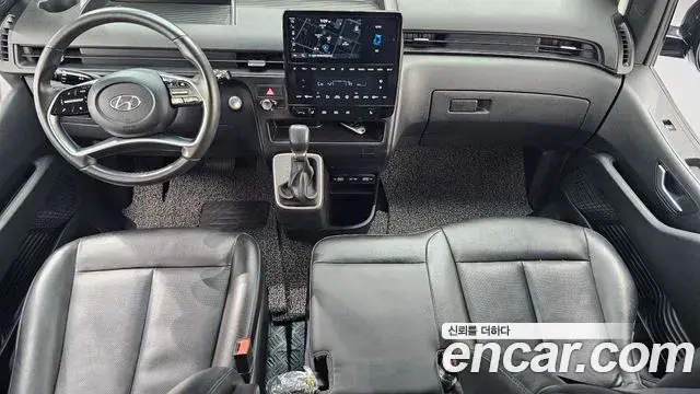 Hyundai Staria 2022 — Photo 7/20
