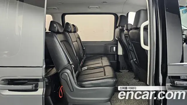 Hyundai Staria 2022 — Photo 12/20